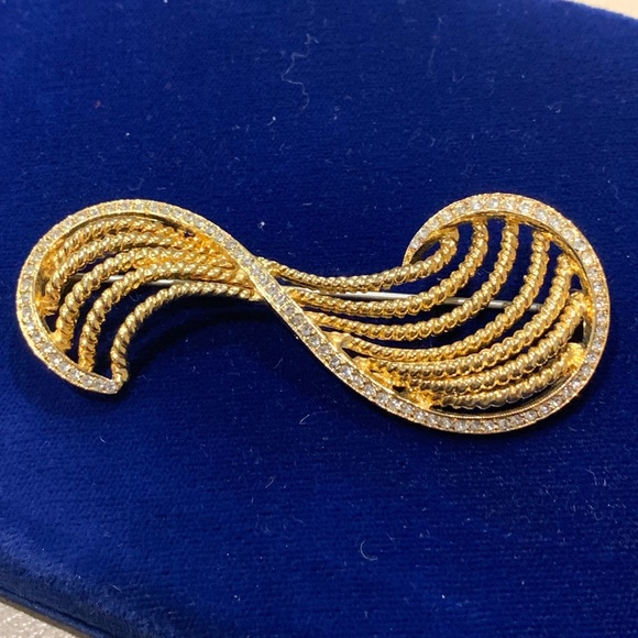 Gold/ Rhinestone Brooch by Vendome - Picture 2 of 3